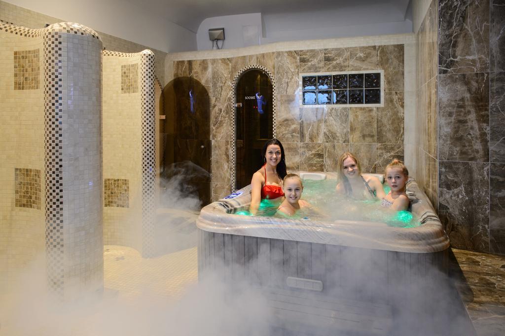 Georgi Hotell Voru Bagian luar foto