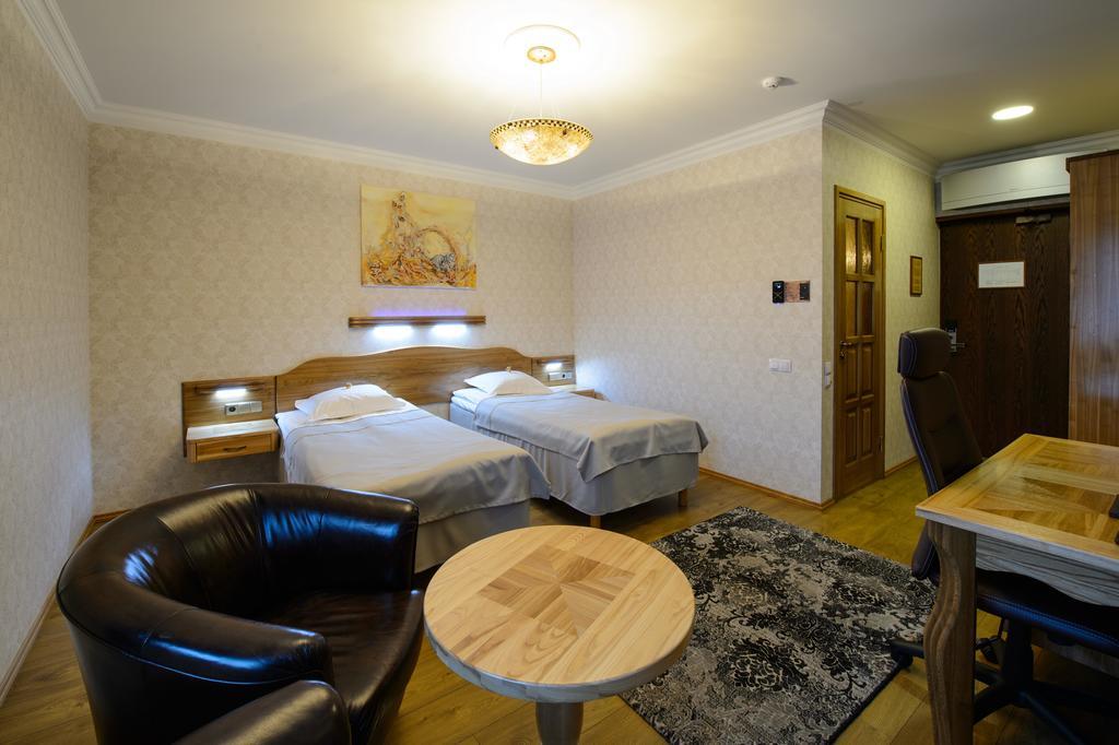 Georgi Hotell Voru Ruang foto